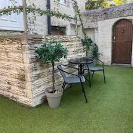 Craven Lodge Guesthouse Port Talbot Bagian luar foto