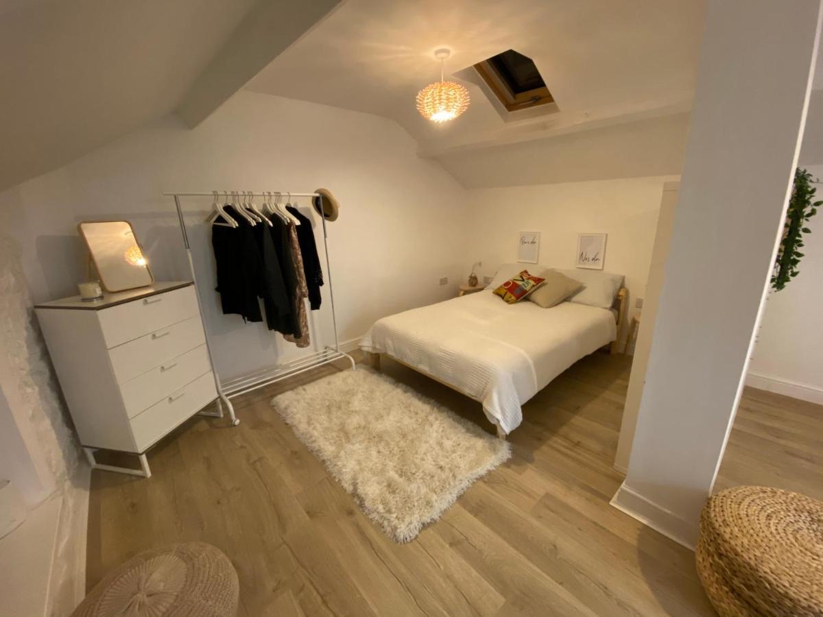 Craven Lodge Guesthouse Port Talbot Bagian luar foto