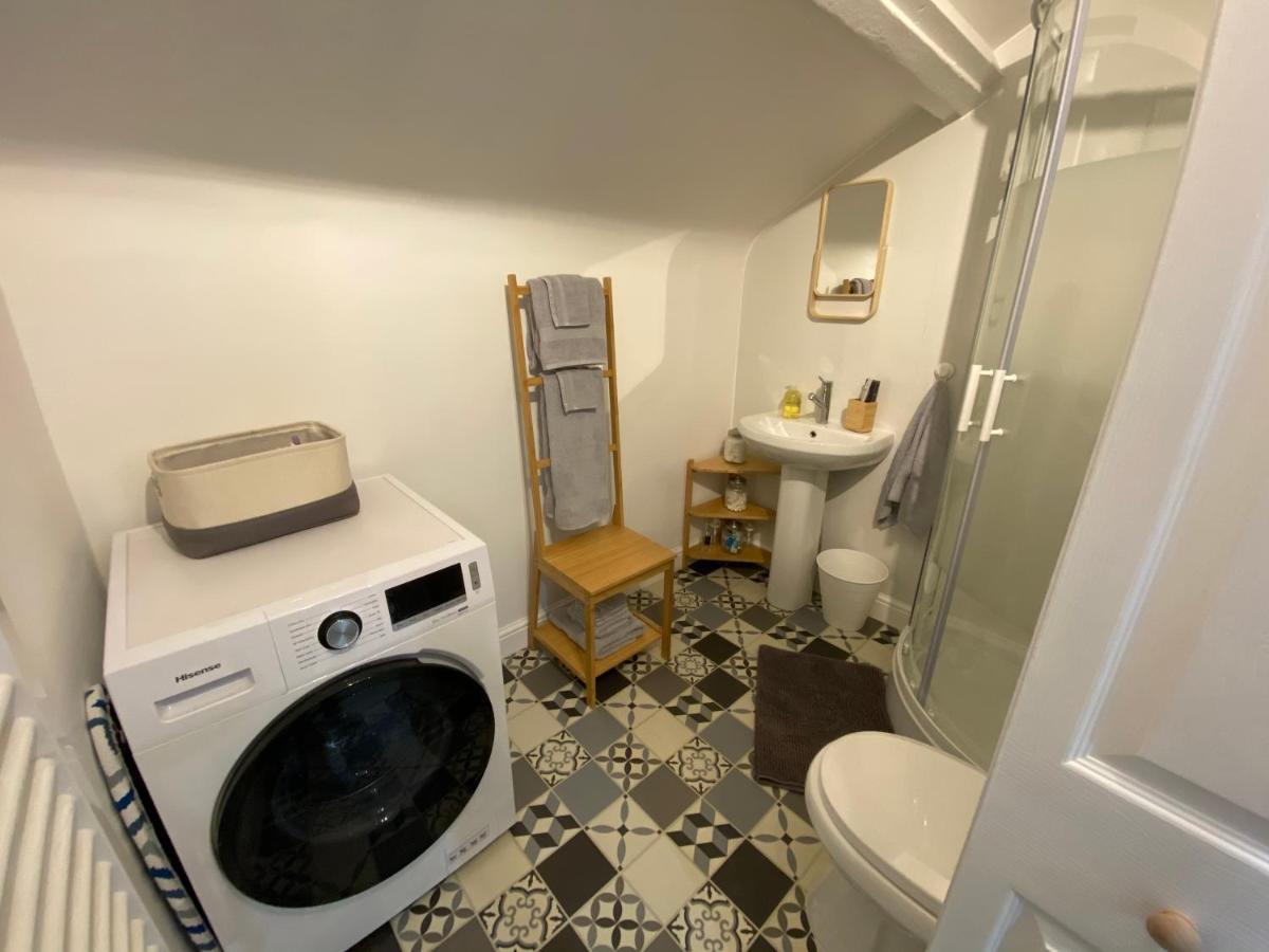 Craven Lodge Guesthouse Port Talbot Bagian luar foto