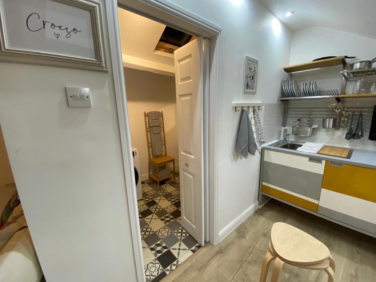 Craven Lodge Guesthouse Port Talbot Bagian luar foto